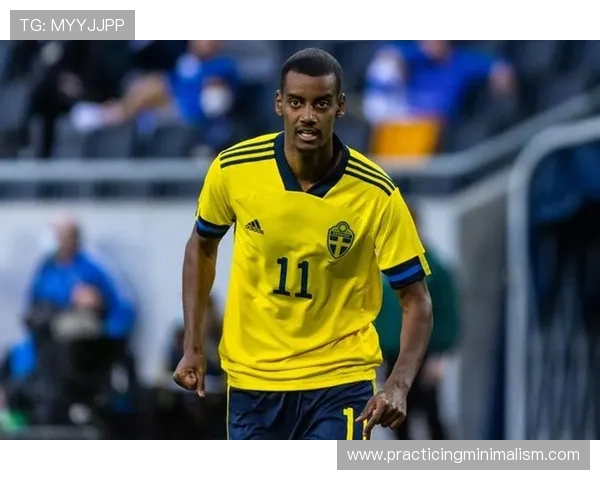 伊萨克爆发赛季：顶级前锋数据如何炼成