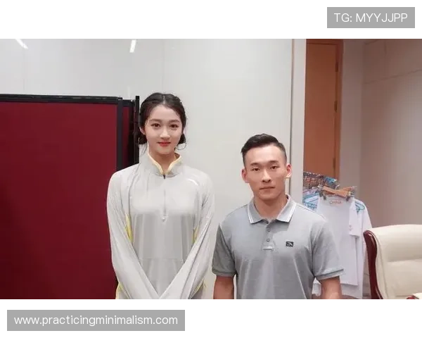 肖若腾球场上跟仙人一样，自律到连零食都能戒掉，真的活成了传说